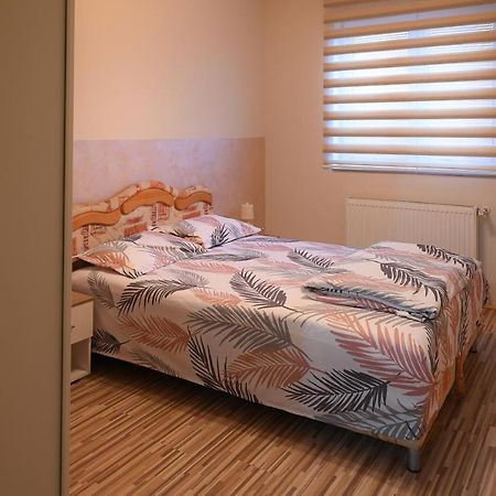 Mb Apartments Ягодина Экстерьер фото