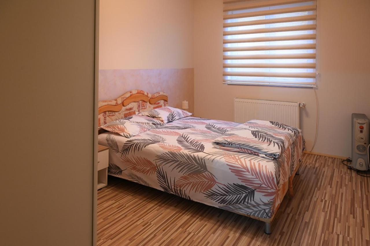 Mb Apartments Ягодина Экстерьер фото