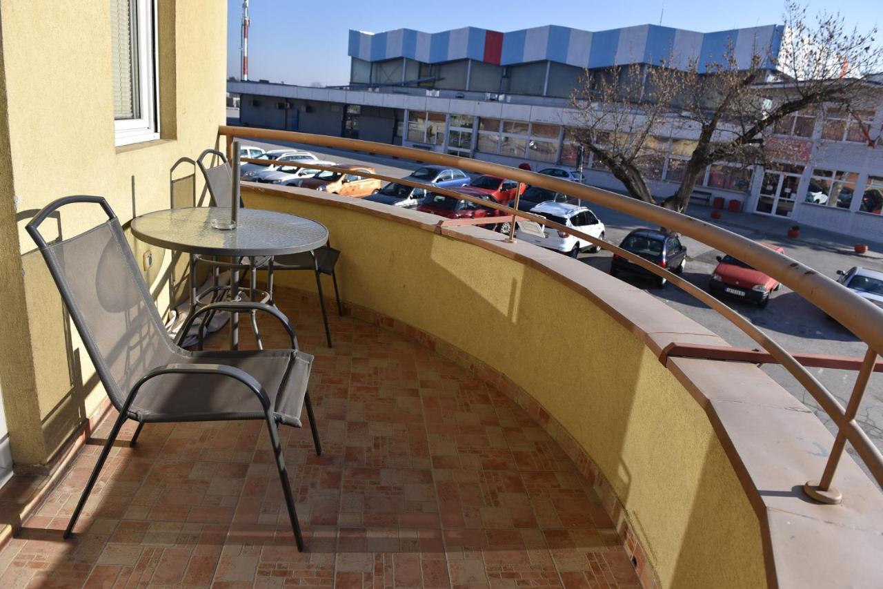 Mb Apartments Ягодина Экстерьер фото
